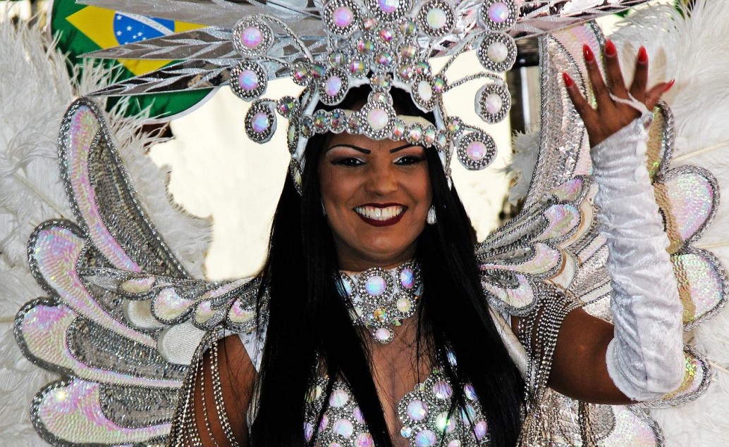 Karneval v Rio de Janeiro na Sambódromo + vodopády Foz do Iguaçu + ostrov tropický ráj Ilha Grande